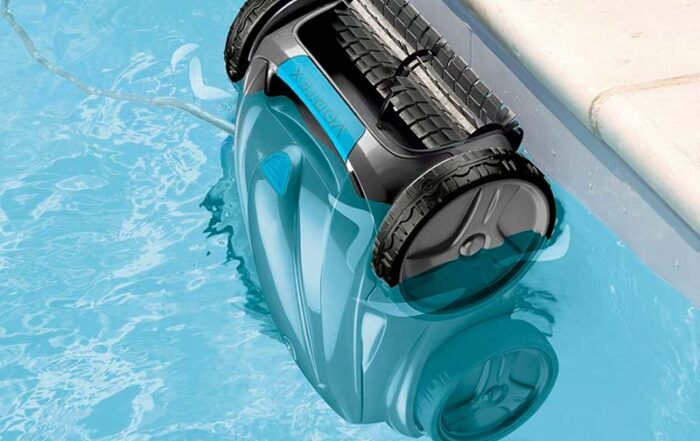 Elige el limpiafondos adecuado para tu piscina