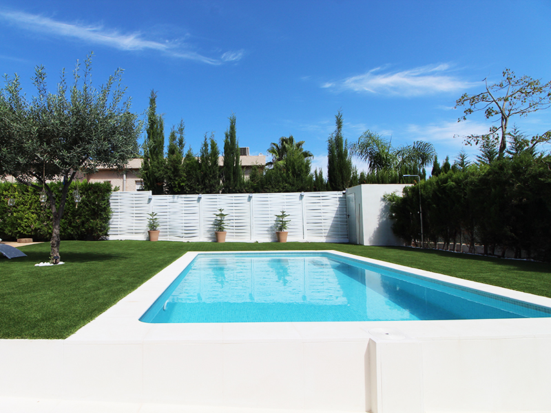 Puesta a punto de piscinas en Valencia para comunidades y particulares